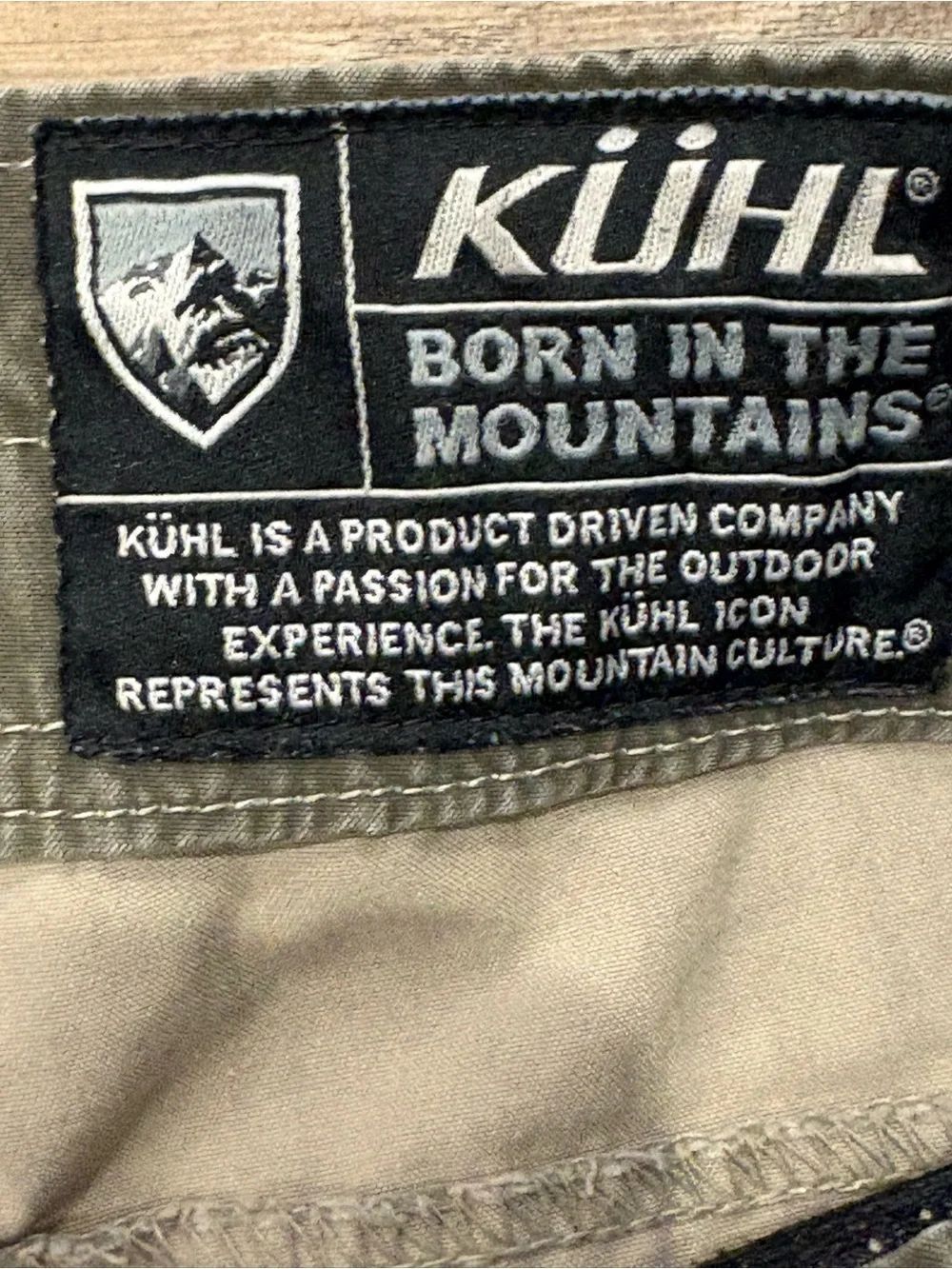 Kuhl Men's Ambush Olive Cargo Shorts Size 32 - Picture 2 of 7